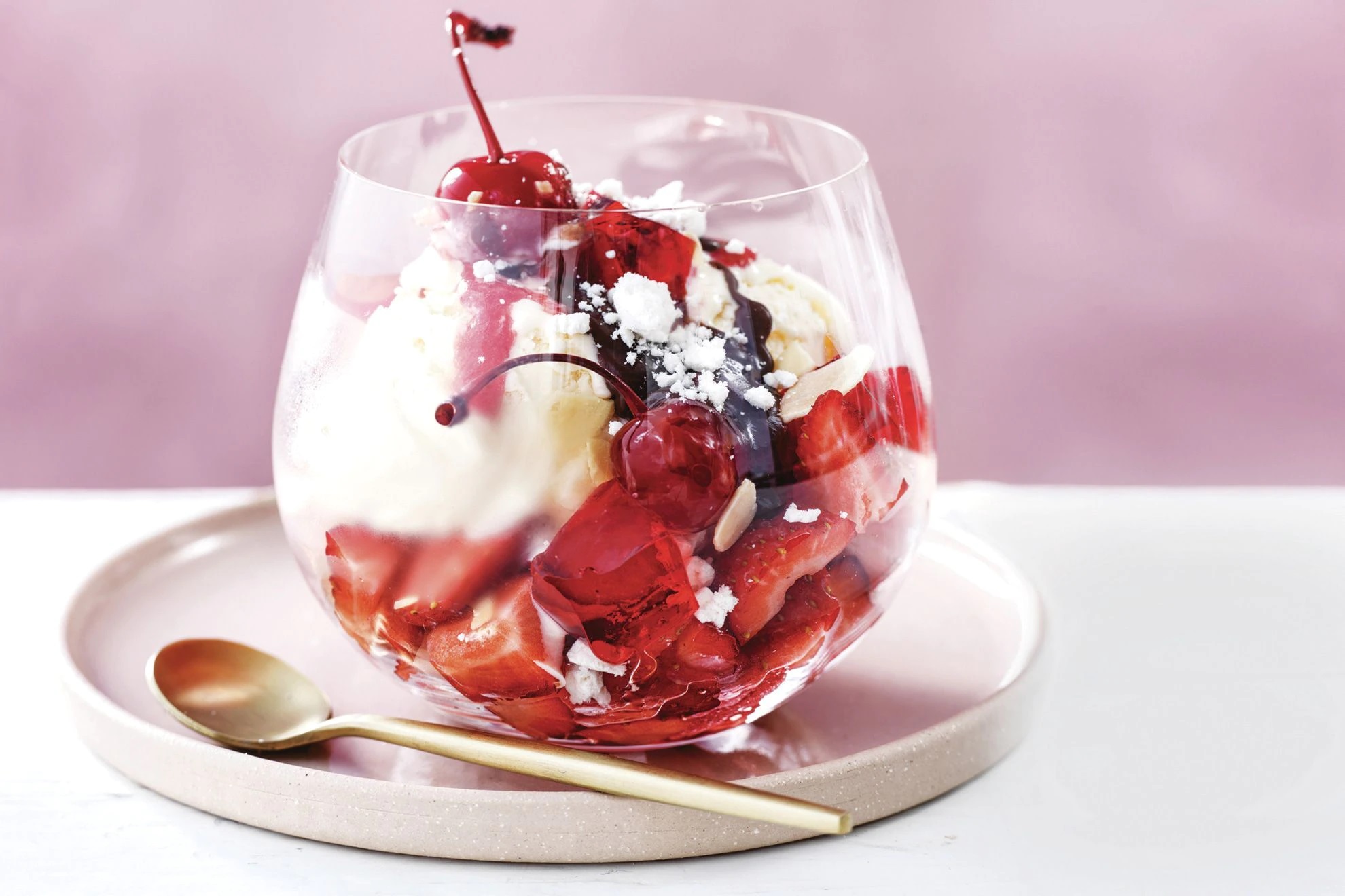 Es Cream Sundae Termasuk Dessert Terbaik Siap Memanjakan Lidahmu